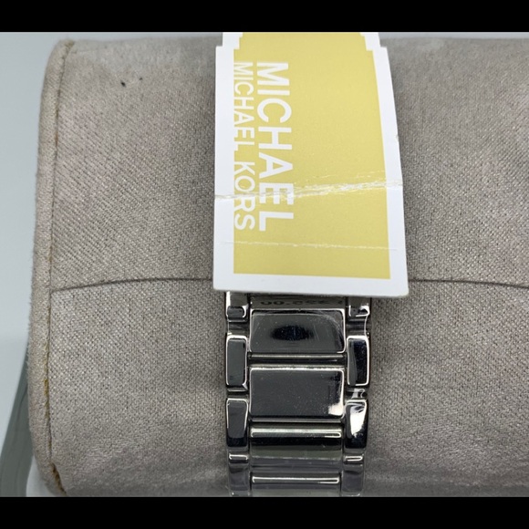 Micheal Kors watch main image 8